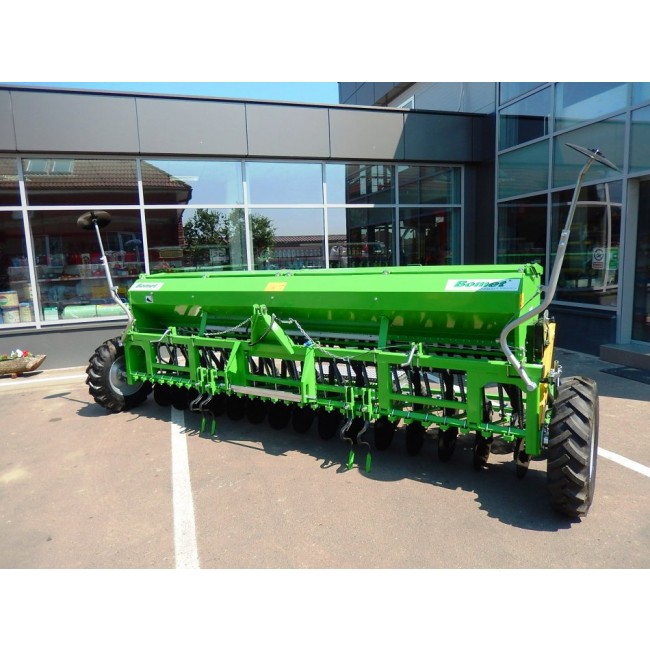 Semanatoare pentru plante paioase Bomet dublu disc, 4 metri, model S004, 48-82 CP