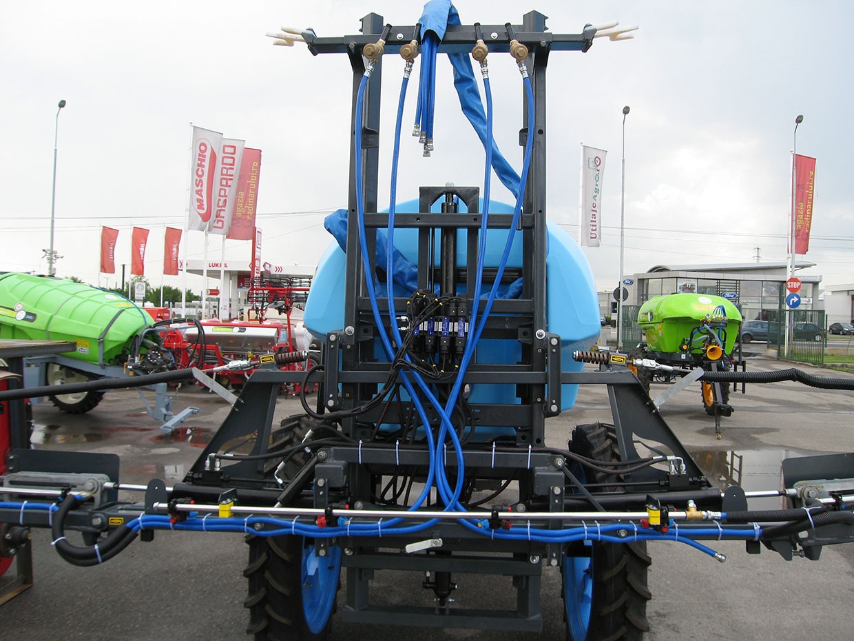 Erbicidator Bufer tractat 2000 litri ThreeJet, lanci Caffini 18m - Image 2