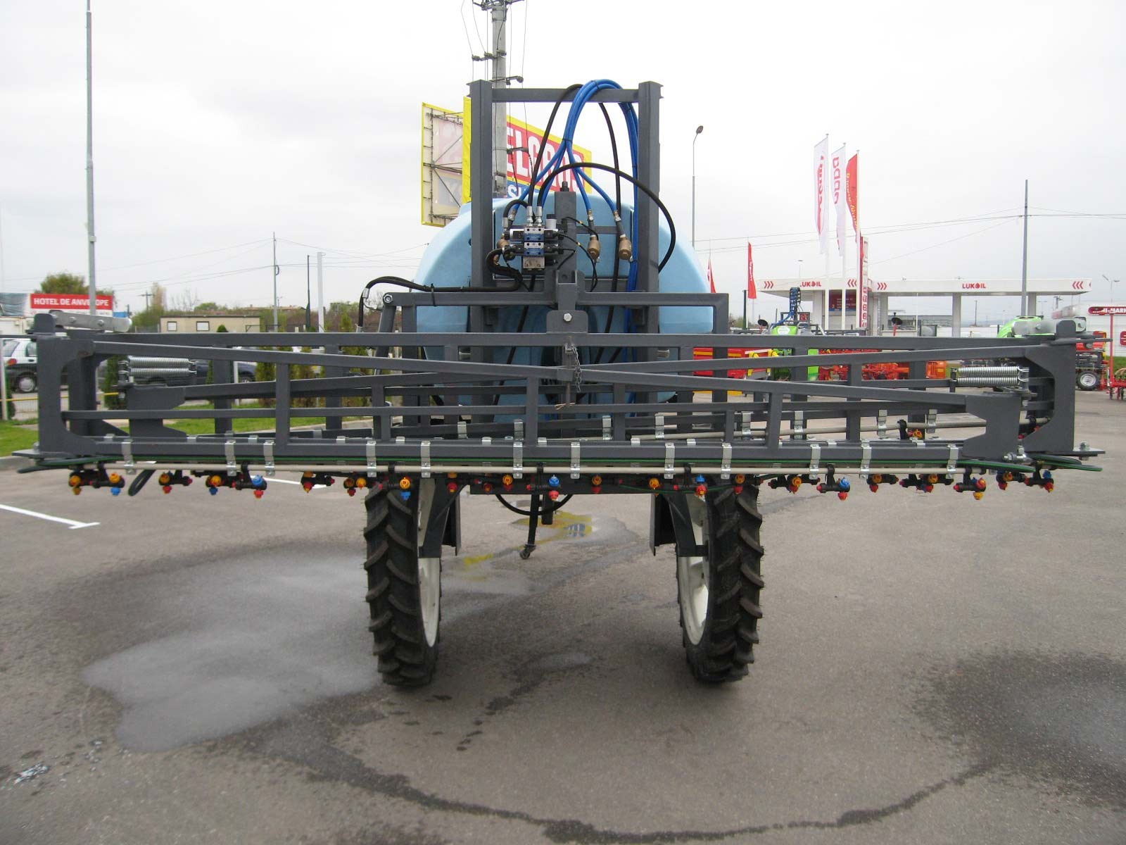 Erbicidator Bufer VP Georgia, THREEJET, tractat 2000 litri, 18m - Image 3
