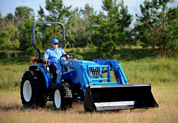 Tractor LS model MT3.40, 40 CP, tractiune 4x4 cu cadru ROPS, Tier V - Image 8
